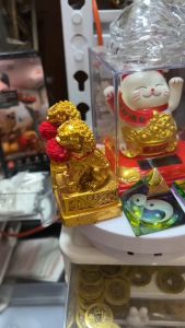 สิงห์คู่ ตั้งโต๊ะ 🦁สีทอง 6.5 cm ผูกโบว์ / สิงห์ปูนปั้น แก้ฮวงจุ้ย แก้ทางสามแพร่ง ช่องลม ซินแส แนะนำ