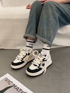 พร้อมส่งจากไทย ใหม่ รุ่นQ90 รองเท้าผู้หญิง รองเท้าผ้าใบแฟชั่น รองเท้าน่ารักๆสไตล์เกาหลี การจับคู่สีคลาสสิกสีดำและสีขาว ใส่สบาย ไซส์ 35-42