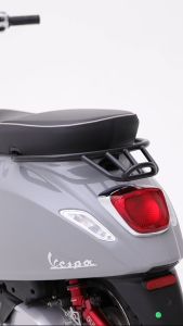 VESPA l REAR RACK l ตะแกรงหลัง สีดำ รุ่น SPRINT/PRIMAVERA 2016-2024