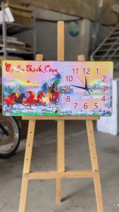 Tranh đồng hồ tráng gương 5D cao cấp  Mã đáo thành công treo phong thủythu hút tài lộc.