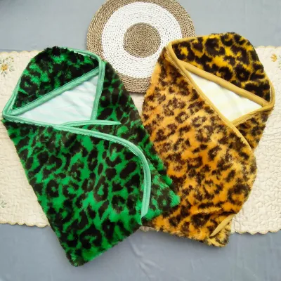 Selimut Bayi Baru Lahir Lembut Halus Tebal Karakter Topi Lucu