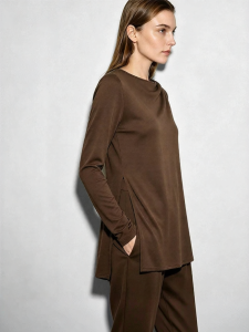 AMII | Slit Neck Ruffled Asymmetric Hem Slimming T-Shirt