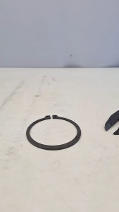 แหวนล็อคเฟืองเกียร์ DC60DC68DC70G ใช้กับรถเกี่ยวข้าวคูโบต้ารุ่น DC60DC68DC70G (04612-00680) ตราฟาร์มเทค 32574