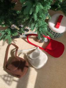 Fall Winter Plush Crossbody Bag Simple Shoulder Handle Small Fur Bag Korean Style Youth Casual Handbag Artificial Fur Material