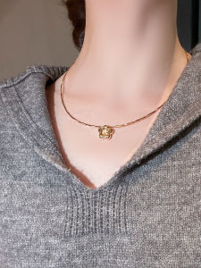 Elegant Gold Flower Diamond Embedded Necklace Simple Personality Versatile Lockbone Chain Delicate Sweet Neck Chain Fashion Jewelry