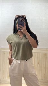 4528 Ravishi Vee Knit Top: Desain Trendy & Nyaman