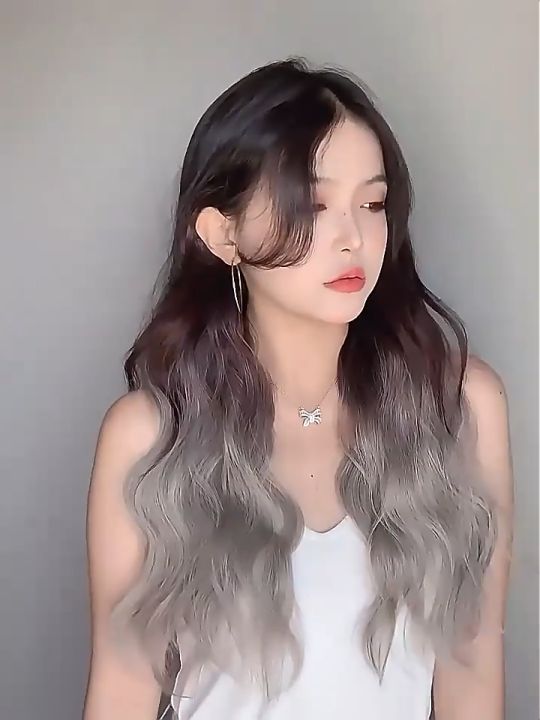 วิกผมชิ้นเดียว  ไล่ระดับสีเทา วิกผมยอดนิยมผมหยิกตรง  ธรรมชาติตามธรรมชาติ วิกผมหยักยาว  วิกผมแบบหนีบชิ้นเดียว