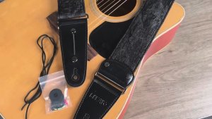LEKATO Guitar Strap 2.5″ Wide Strap Gitar Elektrik Pola Bunga Timbul Anaglif  with 6 Picks & 2 Locks Strap Gitar Akustik