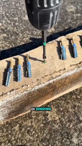 Angkur Baut Pengait Skrup Tembok Zinc Plated Expansion Anchor M4 Pengait Bracket Rak