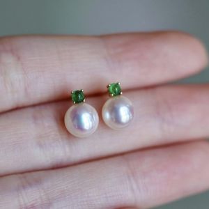 Montagne Jewelry 18k Pure White Gold Earrings Emerald Inset Fine Jewellery Natural Top Grade 7-7.5mm Akoya Pearl Earrings Stud Earring