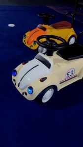 CANDY DORAEMON HELLO KITTY LITTLE YELLOW DUCK KIDS 1 - 3 YEARS TOLOCAR PUSH CAR RIDE ON TOY 4 WHEELS MUSIC LIGHT