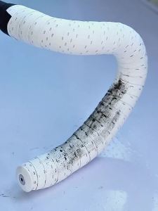 VXM | Băng Quấn Tay Lái Xe Đạp Đường Trường Bằng Silicon Có Dây Đeo Chống Bụi Bẩn Chống Trượt Thoáng Khí Bọc Tay Lái Cong Phụ Kiện Đạp Xe