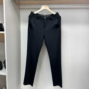 กางเกงลำลองผู้ชายผ้าไหมสีดำบางระบายอากาศได้ดีทรงสลิมฟิต กางเกงขายาวทรงธุรกิจฤดูร้อน กางเกงขายาวผ้าไหมเนื้อนุ่ม