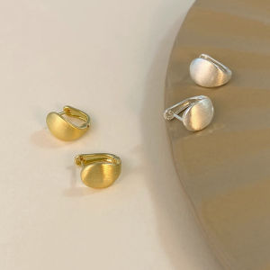 ห่วงคล้องหูเนื้อละเอียดตุ้มหูทรงโค้งลายเงินสำหรับผู้หญิง