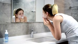 SADOER Evening Primrose Vitamin E Cleanser 100g Pelembab Sepanjang Hari Untuk Membersihkan Pori-pori