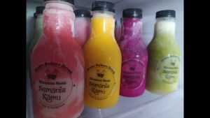 Stiker Logo Minuman Semusik - Warna Krem/Biru Abu-abu/Clear Isi 40 Pcs Diameter 5cm Tahan Air