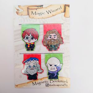 ชุดพ่อมด แม่มด ที่คั่นหนังสือแมคเน็ต แฮนด์เมด ชุด 4 ชิ้น magnet bookmark - paper clip เคลือบเงาโฮโลแกรม handmade