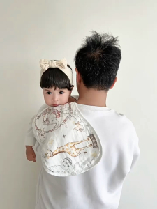 Celemek Bayi Katun Bambu Handuk Sendawa Tahan Air Pelindung Bahu Saat Menggendong Menyerap Keringat dan Kotoran