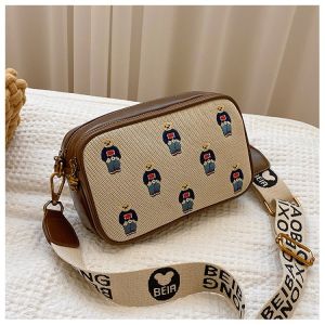 Stylish Embroidered Retro Bear Crossbody Bag Womens Single Shoulder Bag Casual Nylon Fabric Leisure Fashion Handbag