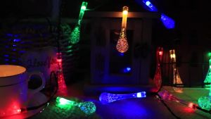 5 เมตร 7 เมตร 12 เมตร LED โคมไฟแขวนปลั๊กพื้นพลังงานแสงอาทิตย์ นอกห้อง กันน้ําได้ สนามหญ้าสวน ภาพประกอบคริสต์มาส ชุดโคมไฟแดนดิไลออน ไฟเ