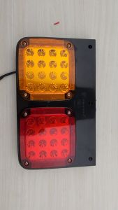 SHILIDUO SD-2001 ( PLASTIK ) 32SMD 24V TAIL LAMP HINO NISSAN LORRY TRUCK TRAILER SD2001 实力多