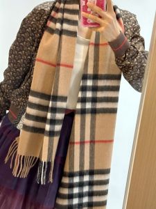 Classic Plaid Cashmere Scarf Shoulder Wrap Womens High-end Wool Mens British Style Checkered Scarf Rectangular Winter Warmth