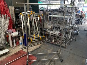 Sào phơi  đồ chiếc 1 tầng  hàng  lắp ráp   chắc chắn và tiện dụng  inox 201 và inox 304 . Có lắp sẵn bánh xe tốt  chiụ tải nặng .