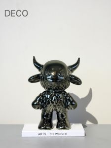Nordic Creative Cartoon Figurine Resin Sculpture Trendy Cow Decorative Accessories for Sales Office Model Room Childrens Room