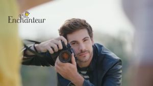 SÁP LĂN KHỬ MÙI TRẮNG DA ENCHANTEUR 40g