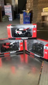 Đồ chơi mô hình xe máy phân khối lớn bằng hợp kim tỉ lệ 1:18 giành cho bé trai