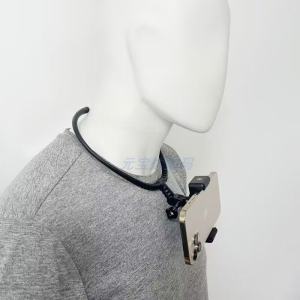 อุปกรณ์เสริมโทรศัพท์มือถือแบบสะพายคอสำหรับกล้องกีฬา S2/S3/F6 ที่มองดูจากมุมมองของผู้เล่น ขาตั้งโทรศัพท์มือถือแบบแขวนคอ