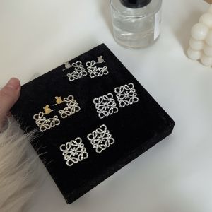 Full Drill Carved Hollow out Square Stud Earrings Womens Fashion Jewelry Vintage Court Style Alloy Embedded Artificial Gem