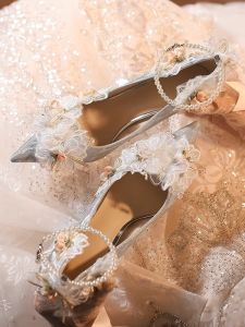 รองเท้าส้นสูงสีเงินรองเท้าแต่งงานสําหรับผู้หญิง เรียบหรู ประดับช่อดอกไม้คริสตัลดอกไม้รองเท้าเจ้าสาว ฤดูใบไม้ร่วง ฤดูหนาว สินค้าใหม่