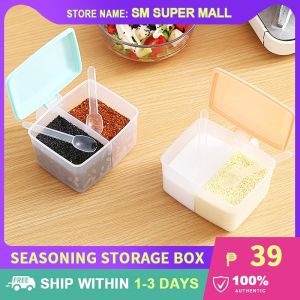 【2-in-One】Two Compartments Seasoning Storage Organizer with Spoon&Lid&Handle Condiment Container Box Jars Flip Spice Salt Sugar Pots