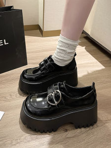 Elevated British Style Womens Flats Spring 2025 New round Toe Thick Bottom Platform Retro Loafers Fashionable Casual Shoes