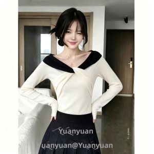 dkmelissa | Korean Design Slim Fit One-Shoulder Color Block Knit Top