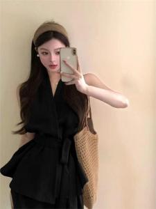 Áo Thun Nữ Không Tay Thắt Lưng Phong Cách Hàn Quốc Mùa Hè Pure Desire Thiết Kế Eo Đẹp Độc Đáo Thanh Lịch Không Tay Cổ Chữ V