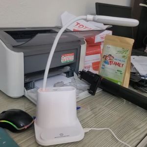 Đèn tích điện để bàn xinh xắn nhỏ gọn đa năng tiện lợi