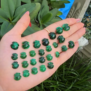 Q1665 Charm túi tiền Cẩm Thạch Sơn Thủy xanh lá không khoan lỗ sử dụng đa năng có 2 size không kén mệnh - Phong Thuỷ TUDO P
