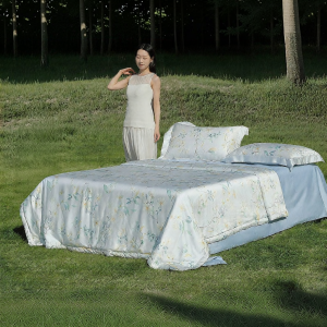 Mercury | Cooling Antibacterial Summer Quilt