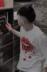 Áo thun nam nữ áo thun môi nhũ kiểu dáng hàn quốc chất cotton POLY mịn áo cotton