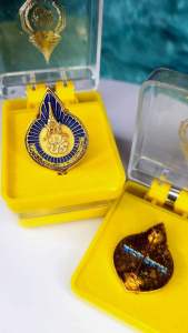 เข็มกลัด ภปร ลงยา ในหลวงครบ 6 รอบ ปี2542