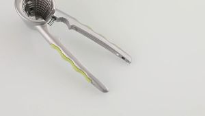 Eso Portable Nut Cracker/Alat Pemecah Kacang/Pemipil Pembuka Kenari/Pembuka Kenari Nutcracker/Hazelnut Nutcracker Sheller Clip