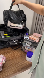 Gel Dưỡng Da Naturie Hatomugi Skin Conditioning Chiết Xuất Từ Hạt Cây Ý Dĩ Làm Sáng Da 180g