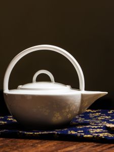 Đồng Cốc Trà Bằng Gốm Sứ Màu Trắng Kiểu Nhật Bản Nắp Cốc Trà Cốc Trà Hoa Dụng Cụ Pha Trà Dụng Cụ Pha Trà Bằng Gốm Sứ