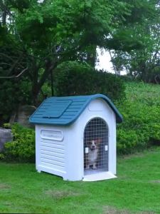 GREENPETS Heavy-Duty Outdoor Dog House with Sunroof for All Breeds Durable & Breathable Pet Shelter
