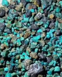 Batu Bacan Doko Campur Palamea 2gr-2.5gr asli natural dominan biru  batu yang dikirim secara random kecil  berat lebih kurang 2 gram sampai 2.5 gram