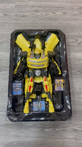 🤖 Robot Biến Hình Ô Tô – Thunder Strikes (War Chariot)