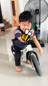 สีแดง ของเล่นเด็ก เหมาะสำหรับการเล่นกลางแจ้ง จักรยานยาง 100%