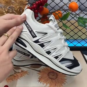 Keeping Sepatu Pria Putih Sneakers Cowok Casual Sepatu Olahraga Sepatu Jogging Kerja Kekinian KSR735